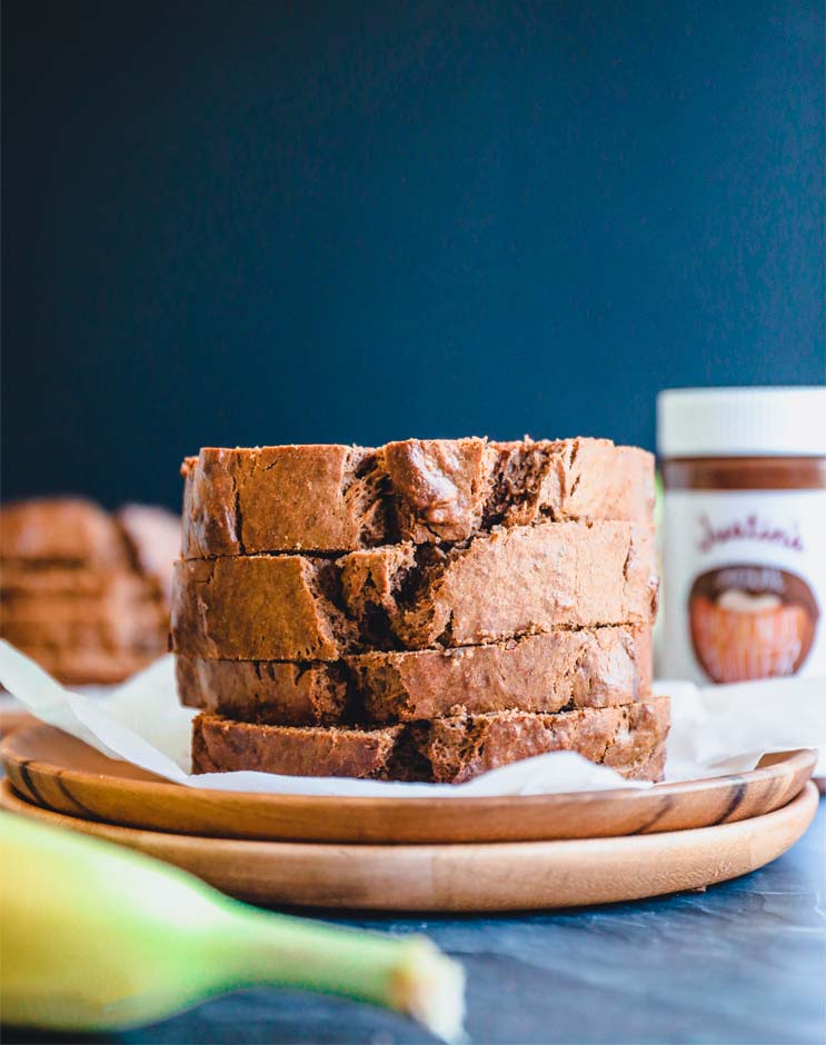 PAIN DE BANANE À LA NOISETTE CHOCOLATÉE SANS PRODUITS LAITIERS