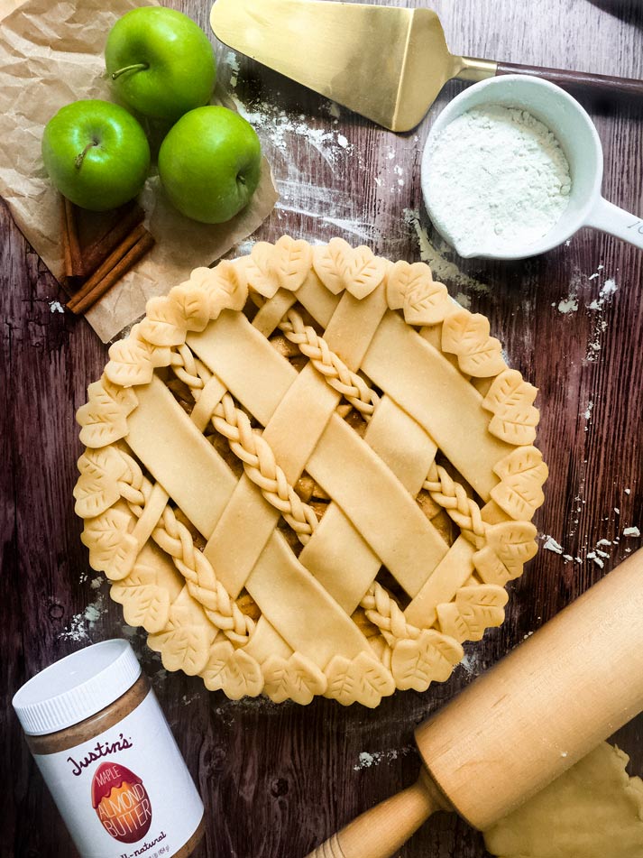 TARTE AUX POMMES AU BEURRE D’AMANDE ET D’ÉRABLE