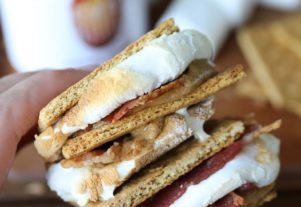 S’MORES AU BACON À L’ÉRABLE